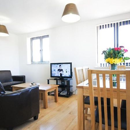 Crompton House Apartments Edgware Exteriör bild