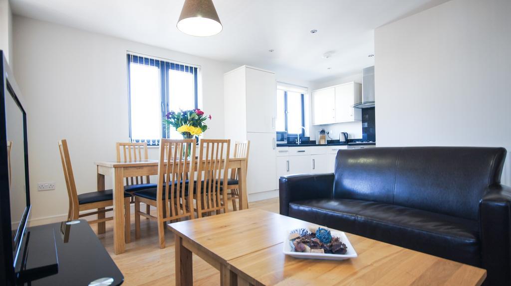 Crompton House Apartments Edgware Exteriör bild
